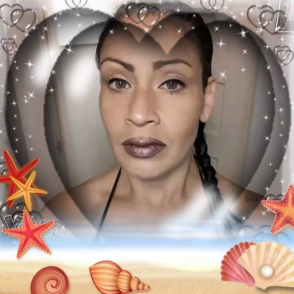 Meet your Posher, Sonia - Picture 1 of 1